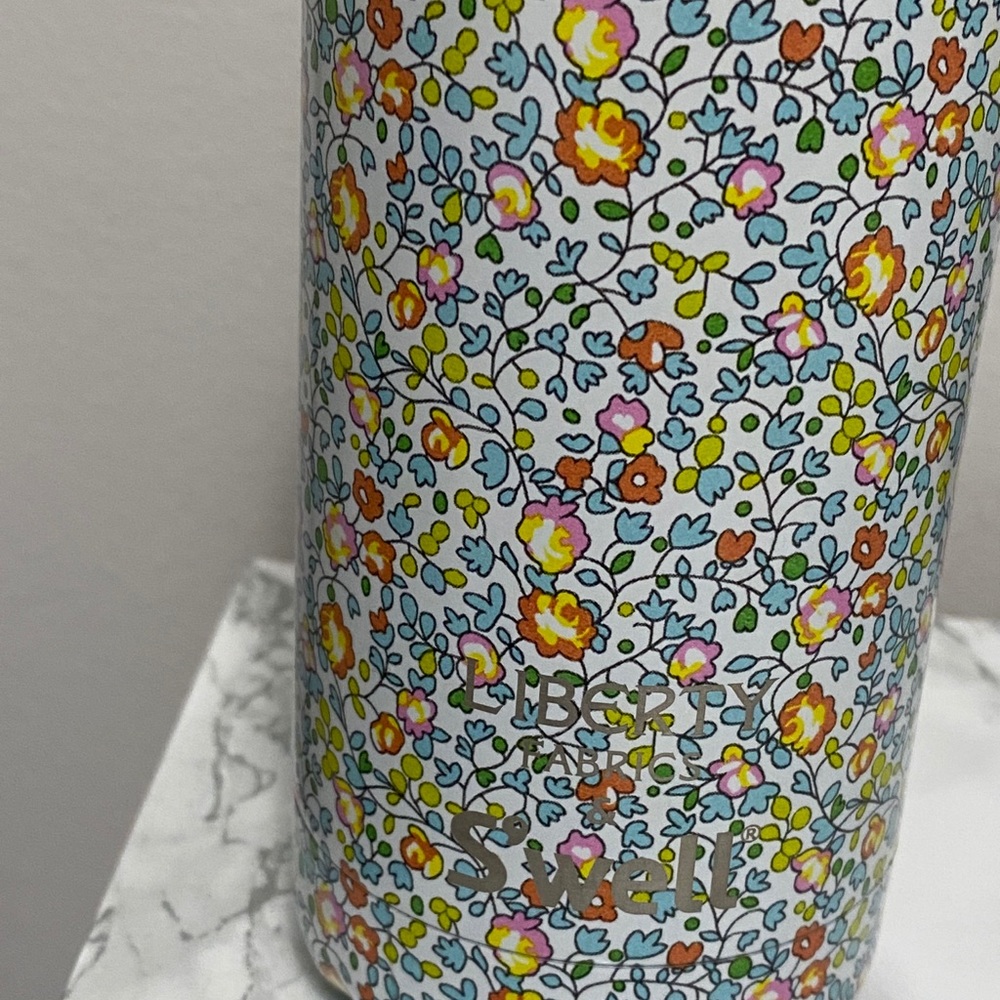 🌸Swell Starbucks collaboration water bottle🌸